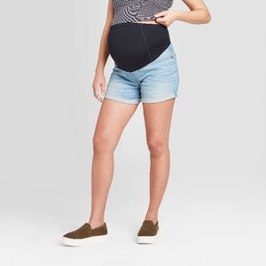Isabel maternity crossover panel jean shorts